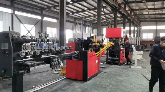 18000kg آلة لحام آلية 400-500A التيار الحديدي